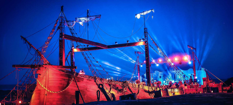 Pirate ship incentive travel event venue